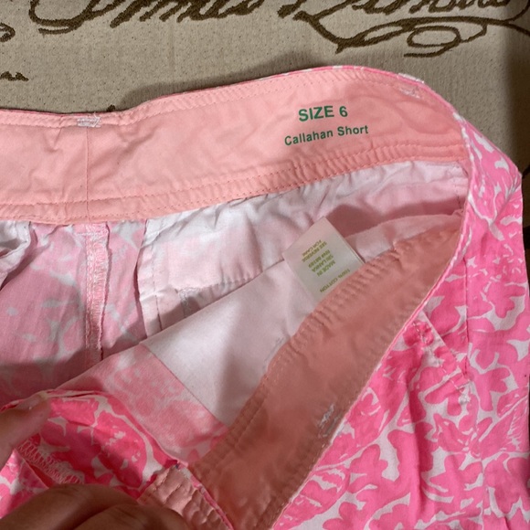 - Lily Pulitzer - Picture 2 of 5